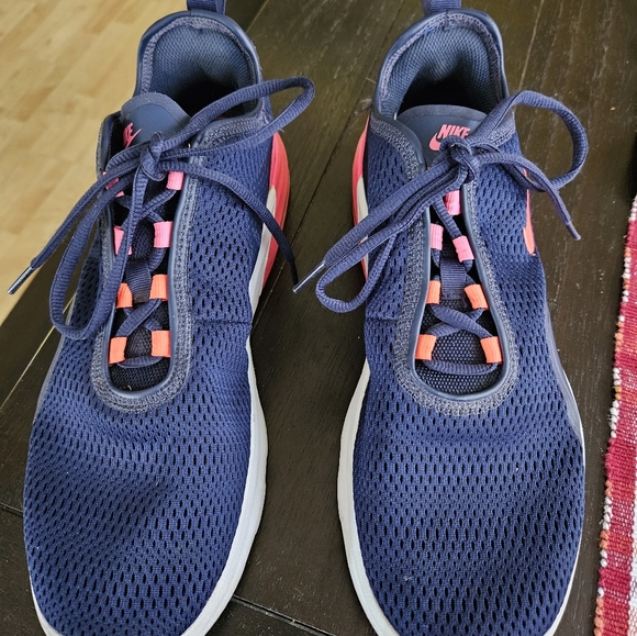 COPY - GUC NIKE AIR MAX MOTION 2 - Picture 2 of 6